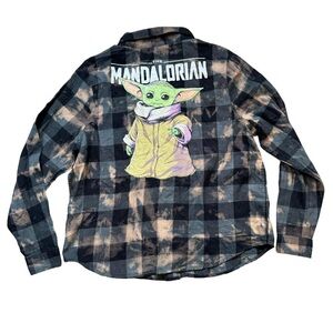 Star Wars The Mandalorian - Baby Yoda Flannel Women’s